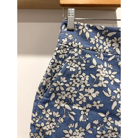 Alice   Olivia Cady High Waisted Shorts Floral Size S Pockets Embroidered Nylon