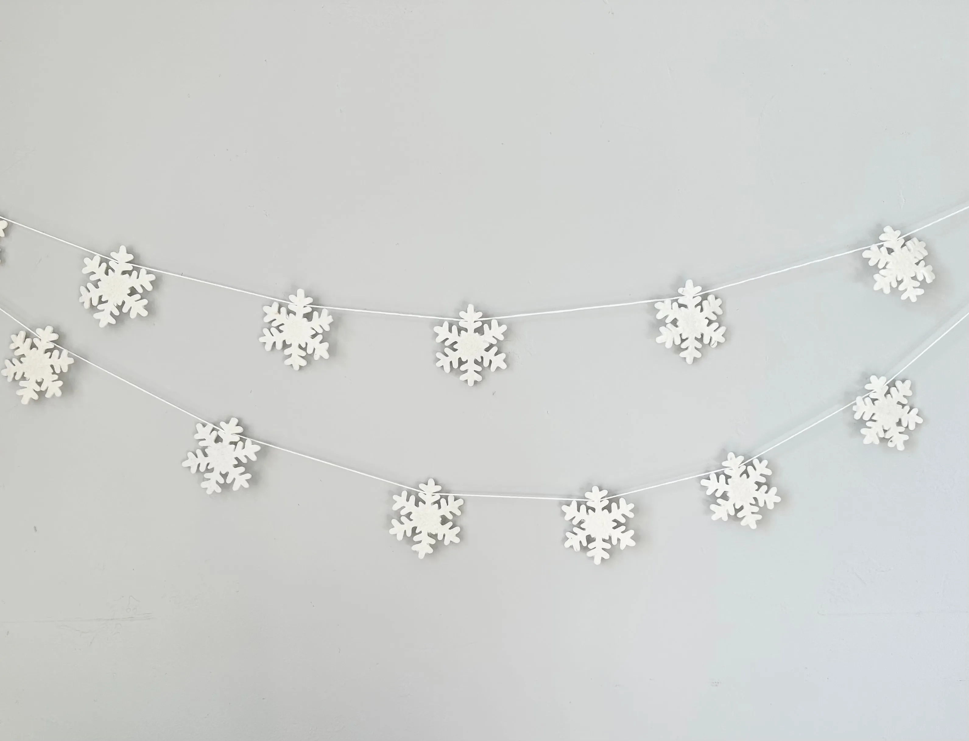 All White Snowflake Garland