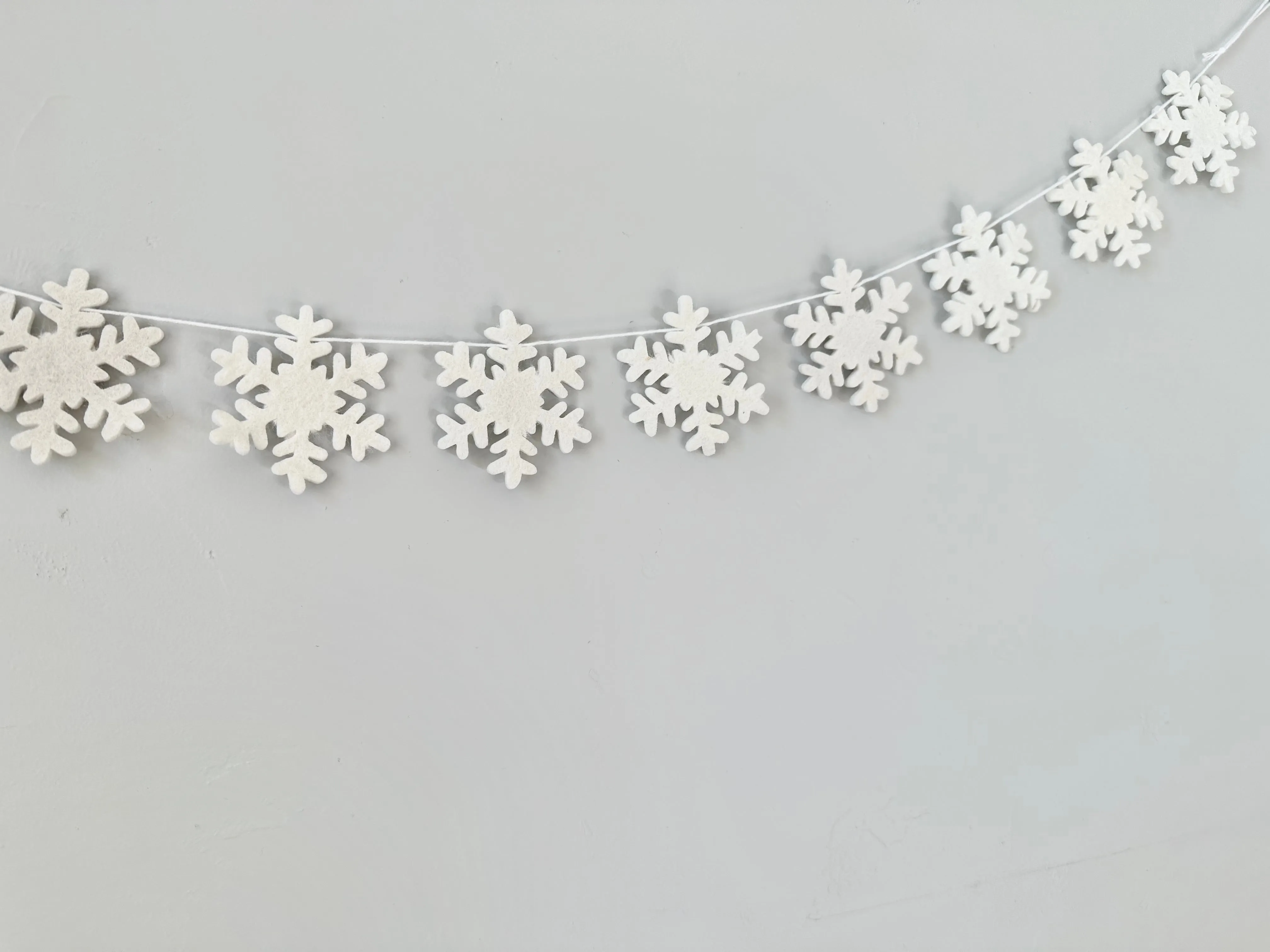 All White Snowflake Garland