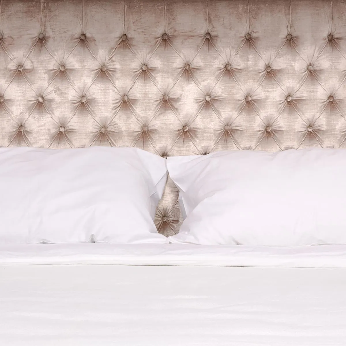 Chesterfield Upholstered Bed - Pearl