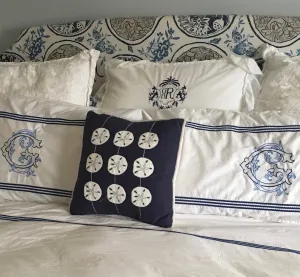 Custom Monogram With Motif