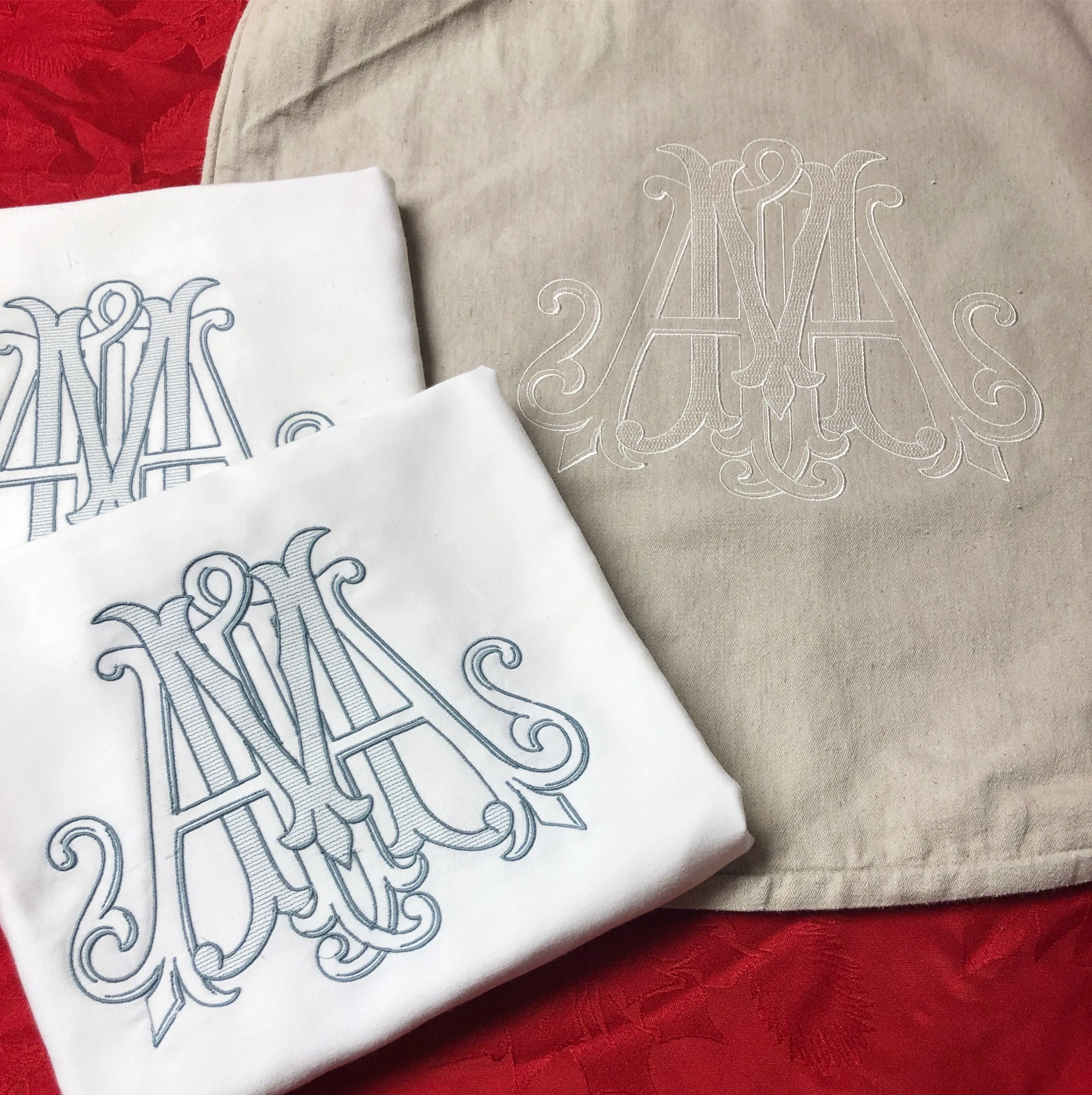 Custom Monogram With Motif