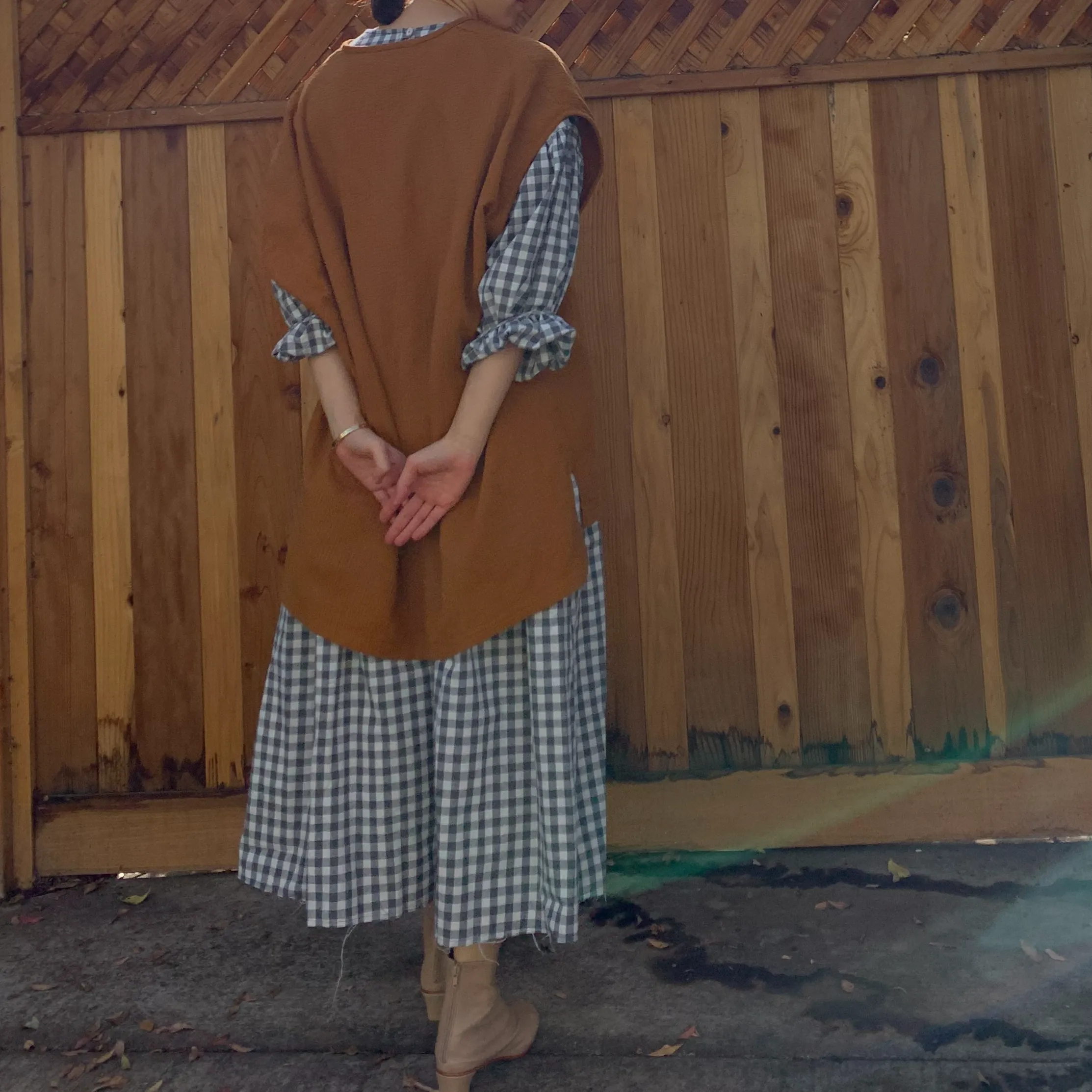 December Easy Peasy Vest Caramel