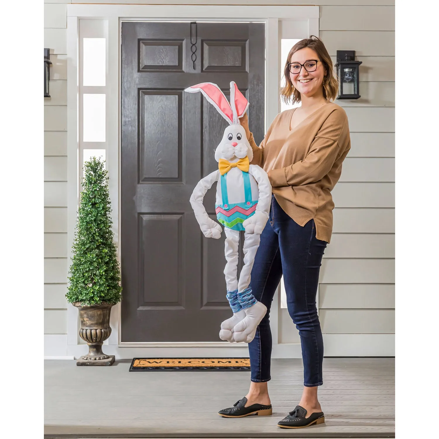 Easter Bunny Post Hugger,2ph1156