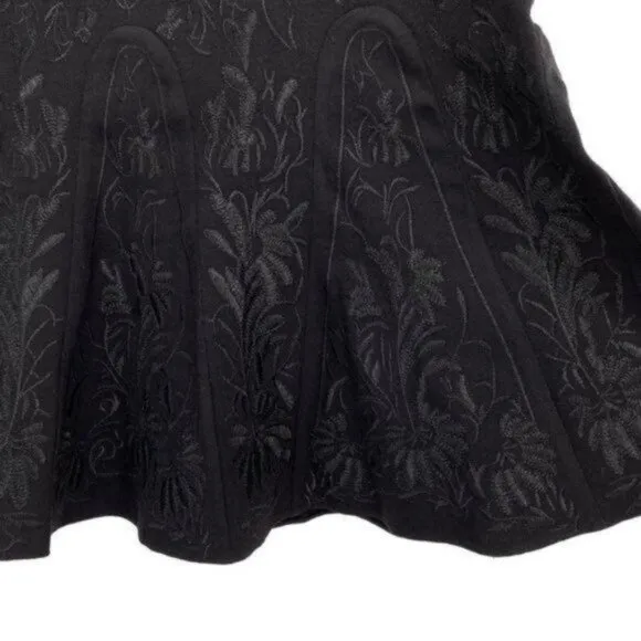 Elie Tahari Black Embroidered Floral Wool Blend A-Line Skirt