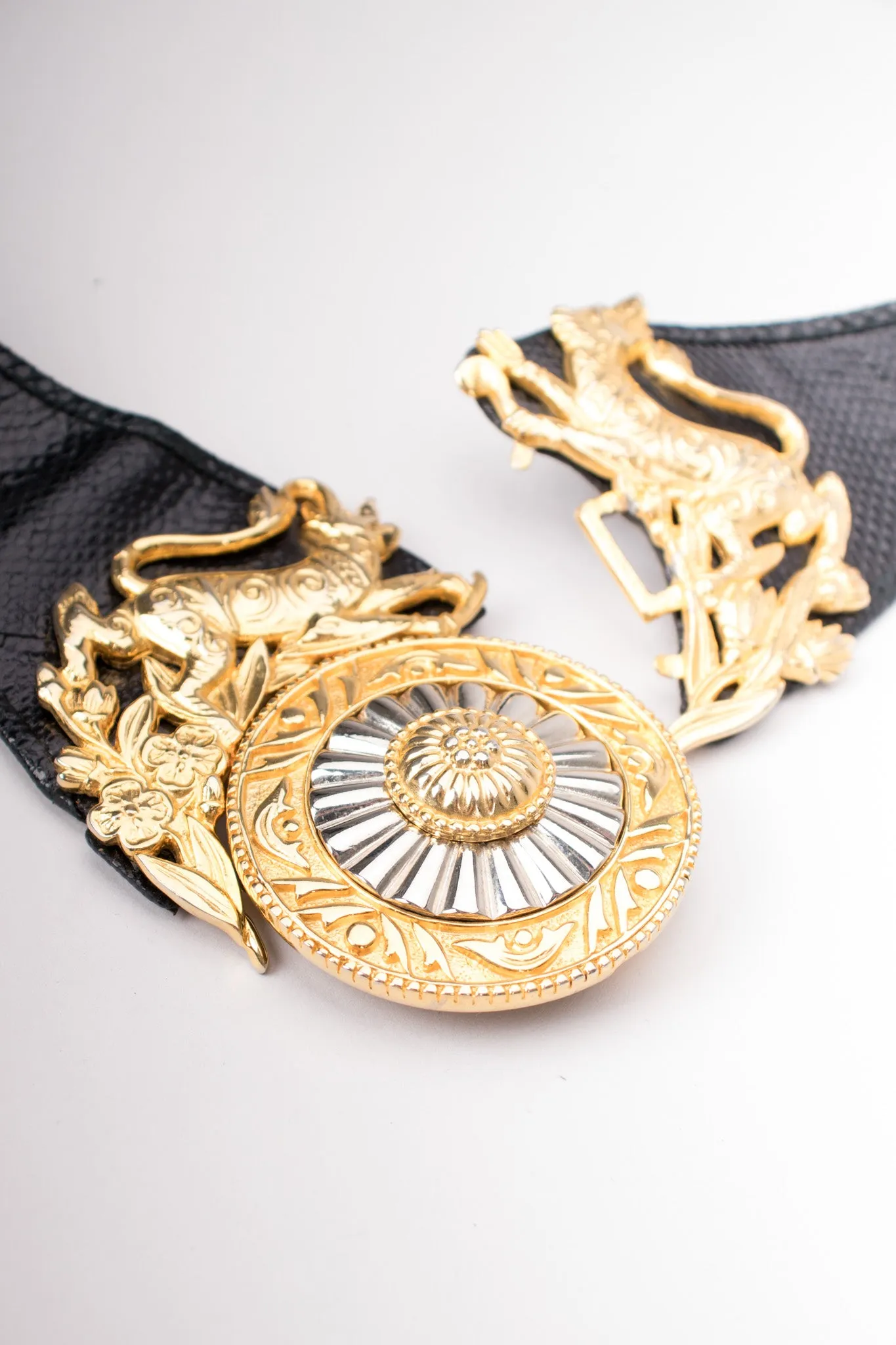 Foo Dogs Medallion Belt