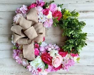 Fuchsia pink floral boxwood greenery wreath