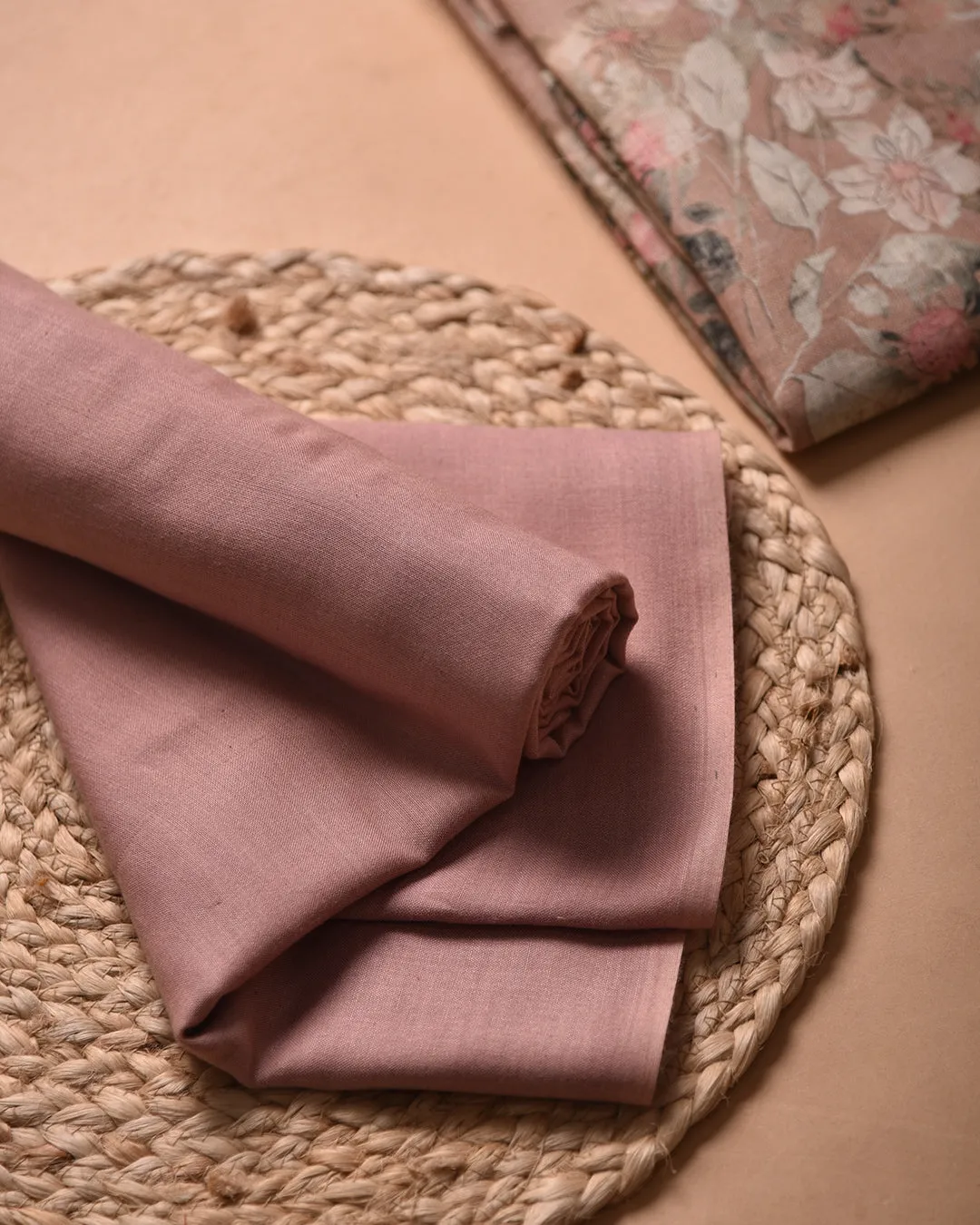 Light Peach Pure Linen Printed Unstitched Co-ord Set Fabric With Linen Bottom Fabric