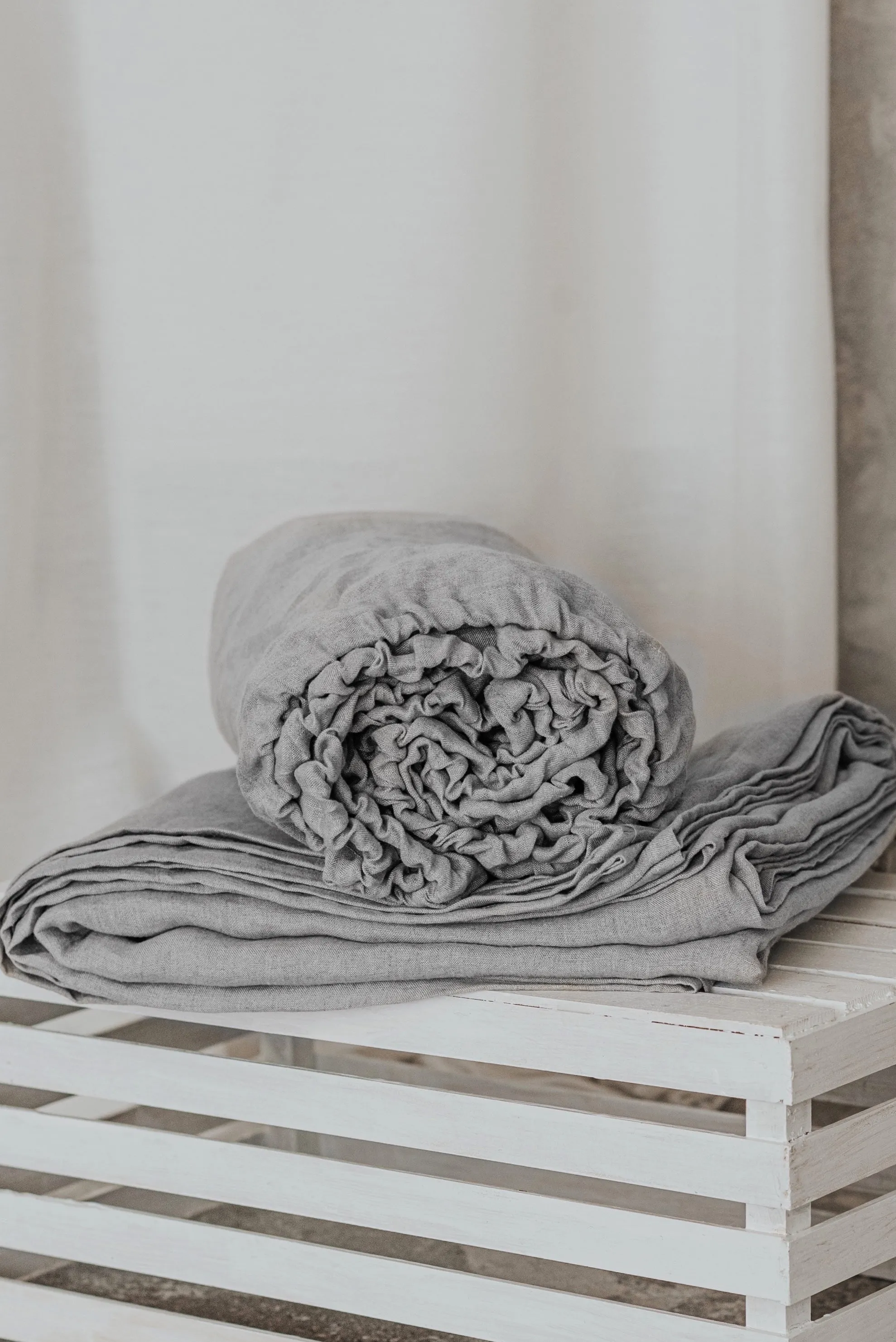 Linen fitted sheet - light gray