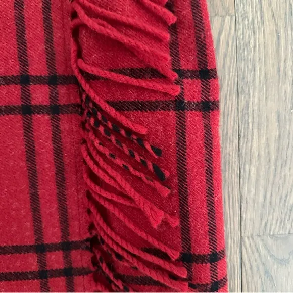 Liz &amp; Co. Wool Blend Fringed Midi Faux Wrap Blanket Skirt Red and Black Medium