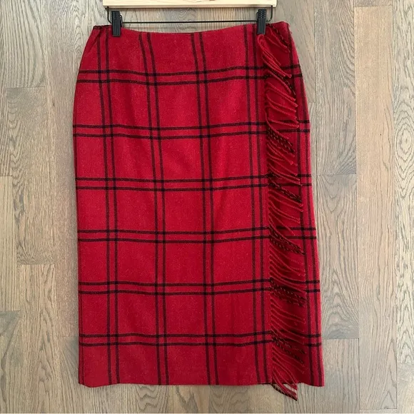 Liz &amp; Co. Wool Blend Fringed Midi Faux Wrap Blanket Skirt Red and Black Medium