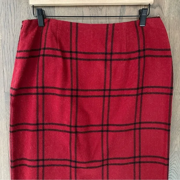 Liz &amp; Co. Wool Blend Fringed Midi Faux Wrap Blanket Skirt Red and Black Medium