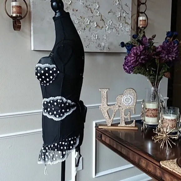 New Super Sexy Victoria's Secret Black And White Bustier Corset With Gar…
