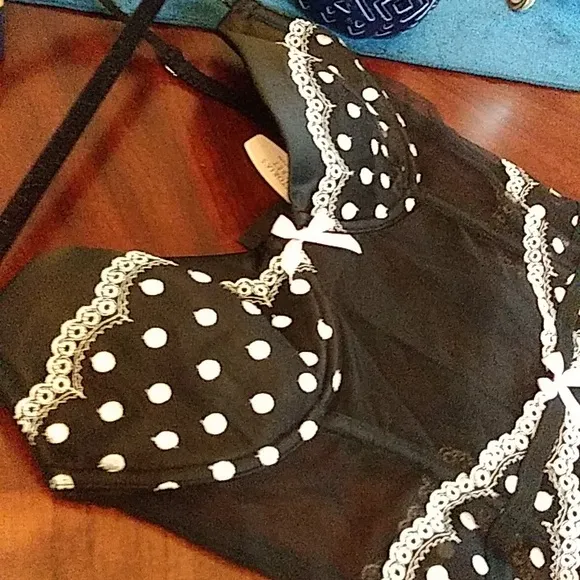 New Super Sexy Victoria's Secret Black And White Bustier Corset With Gar…