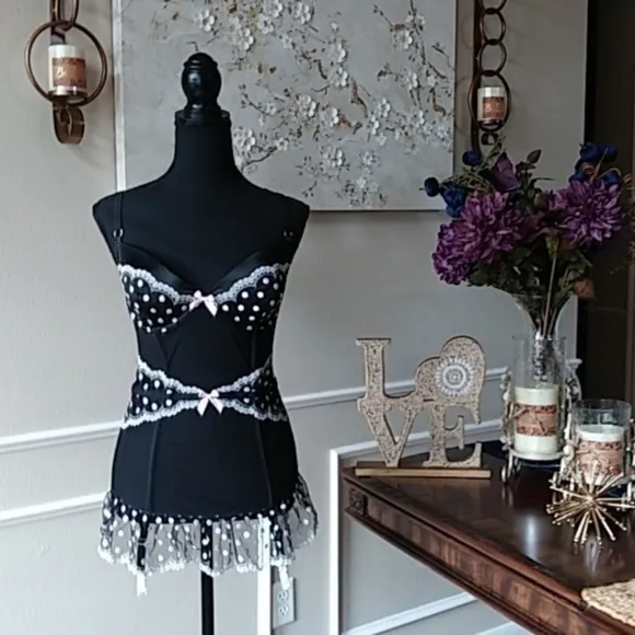 New Super Sexy Victoria's Secret Black And White Bustier Corset With Gar…