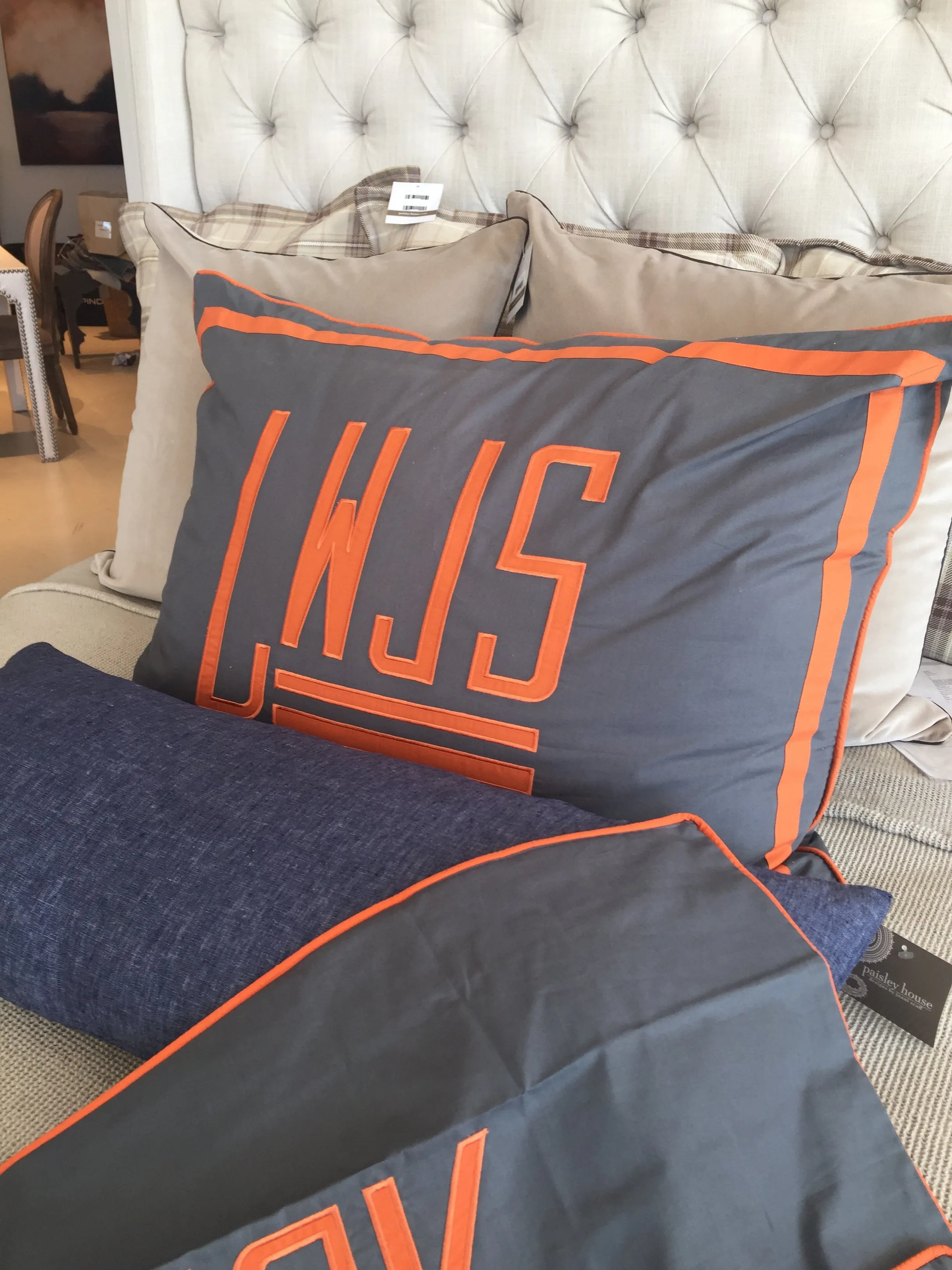 New York Decorative Pillow * CUSTOMIZABLE *