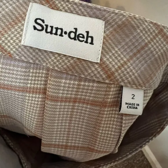 NWT Aritzia Sundeh Mini Skirt