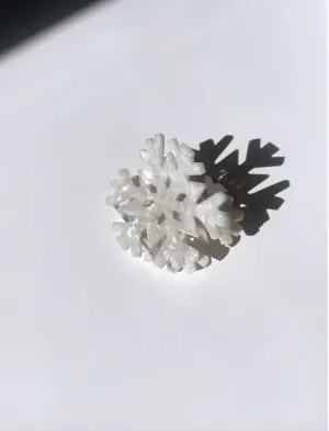 Snowflake Claw Hair Clip
