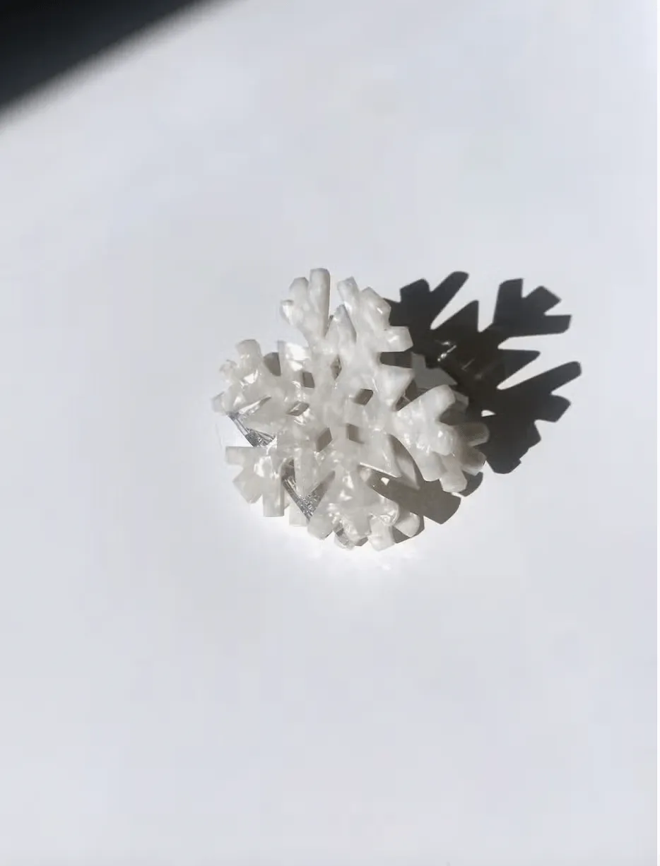 Snowflake Claw Hair Clip