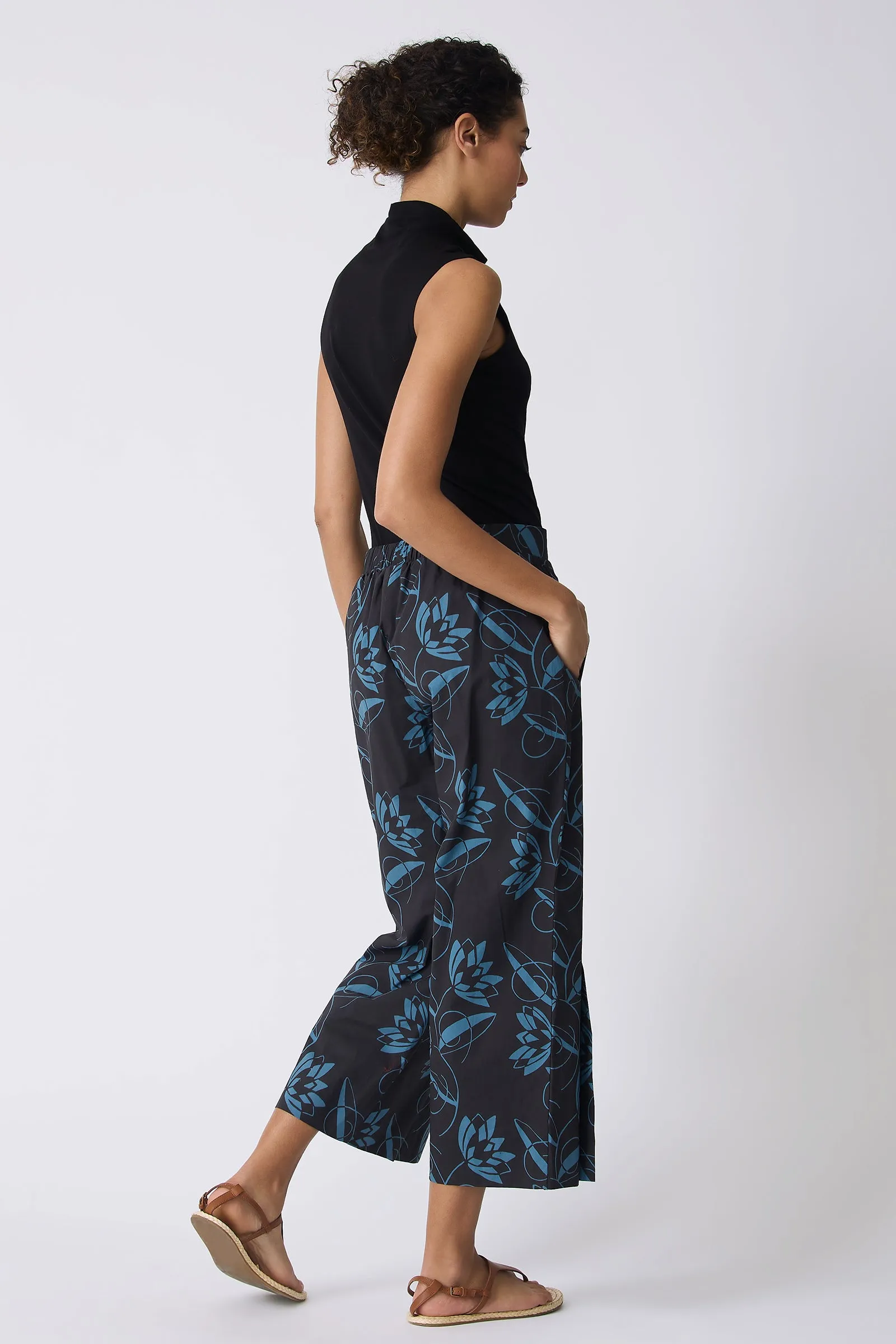 Tami Side Kick Pant - Lotus Print Blue