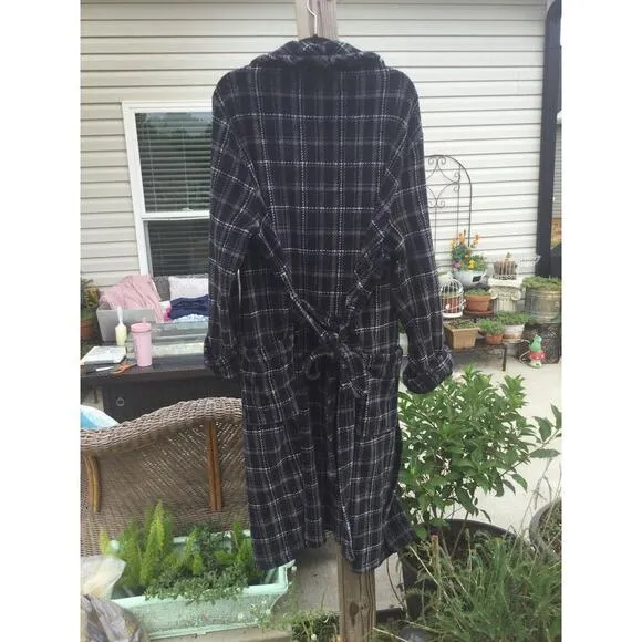 Tommy Bahama mens flannel robe sz L XL large black grey gray plaid belt gorpcore