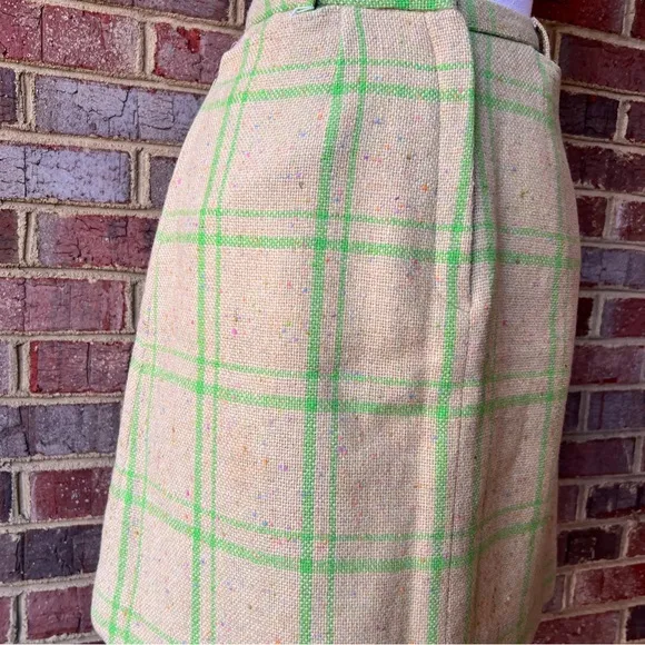 Vintage 1960’s cream &amp; lime green wool plaid a/line skirt