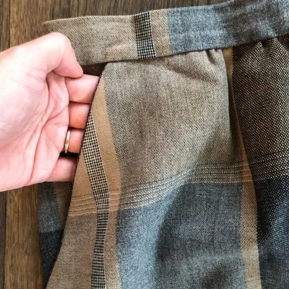 Vintage Academia Hand Made Plaid Knee Length Skirt Small