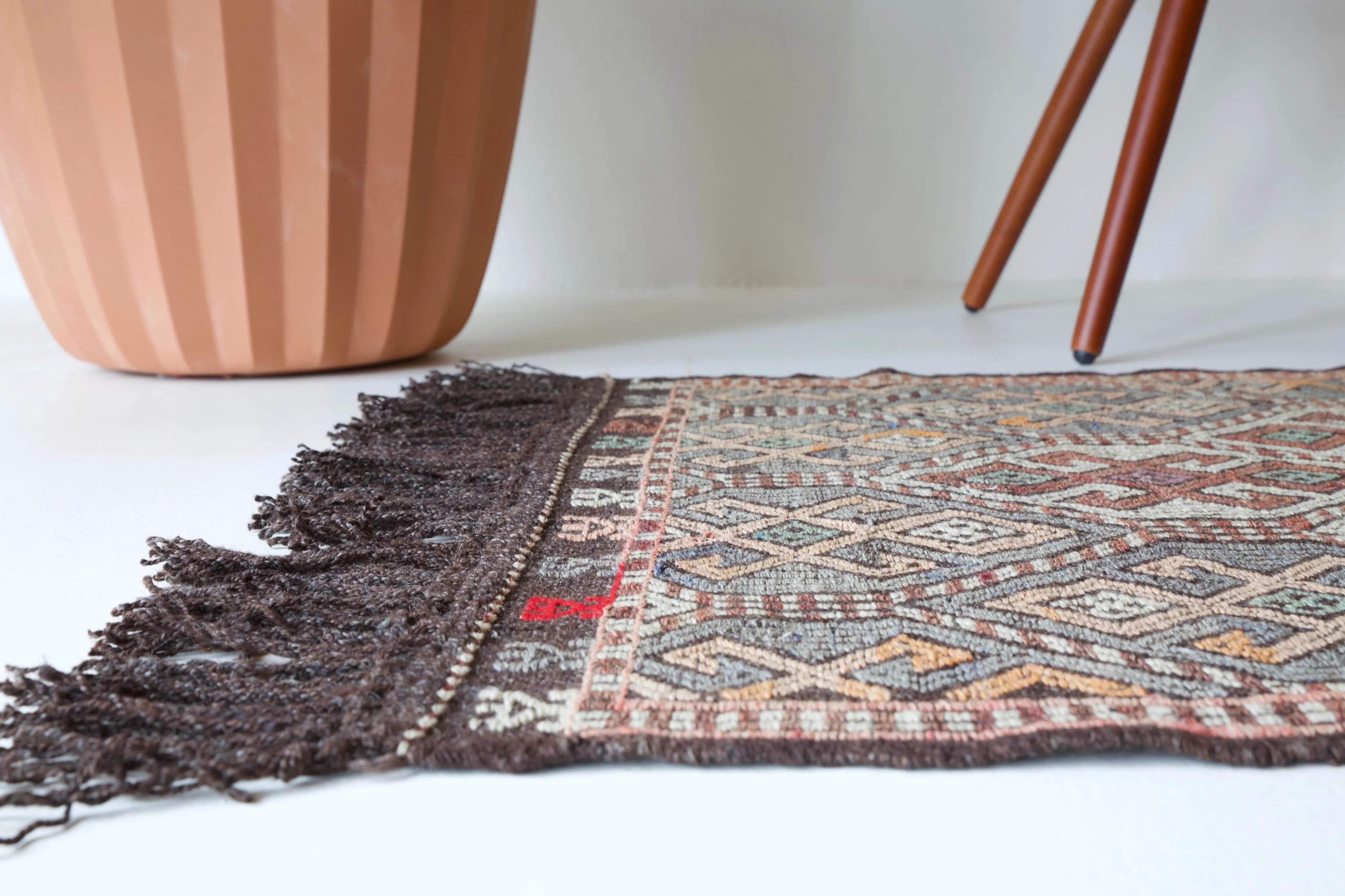 Vintage Mini Turkish Kilim Rug 2'10"x5'