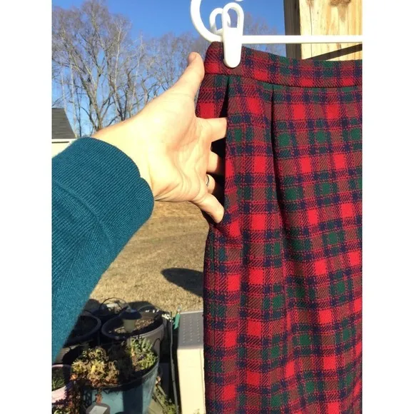 Vintage Pendleton womens a-line wool skirt 10p 10 petite red plaid tartan