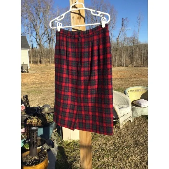 Vintage Pendleton womens a-line wool skirt 10p 10 petite red plaid tartan