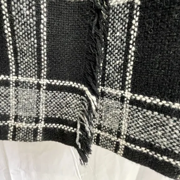 Vintage Talbots Petites Black White Plaid Wool Wrap Fringed Maxi Skirt Size 2P