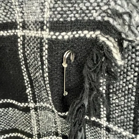 Vintage Talbots Petites Black White Plaid Wool Wrap Fringed Maxi Skirt Size 2P