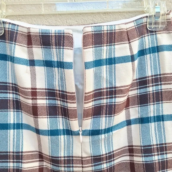 Wilfred Aritzia | Classic Plaid Mini Skirt in Conway Birch/Suave Grn Size 0
