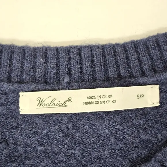 Woolrich Crewneck Hunting Dog Sweater in Blue and White Wool Blend Size Small